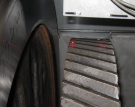 Zautomatyzowany system kontroli zestawów kołowych Zautomatyzowany system kontroli zestawów kołowych do bezkontaktowego pomiaru laserowego geometrii kół kolejowych z ogólnoświatową dostawą przemysłową
